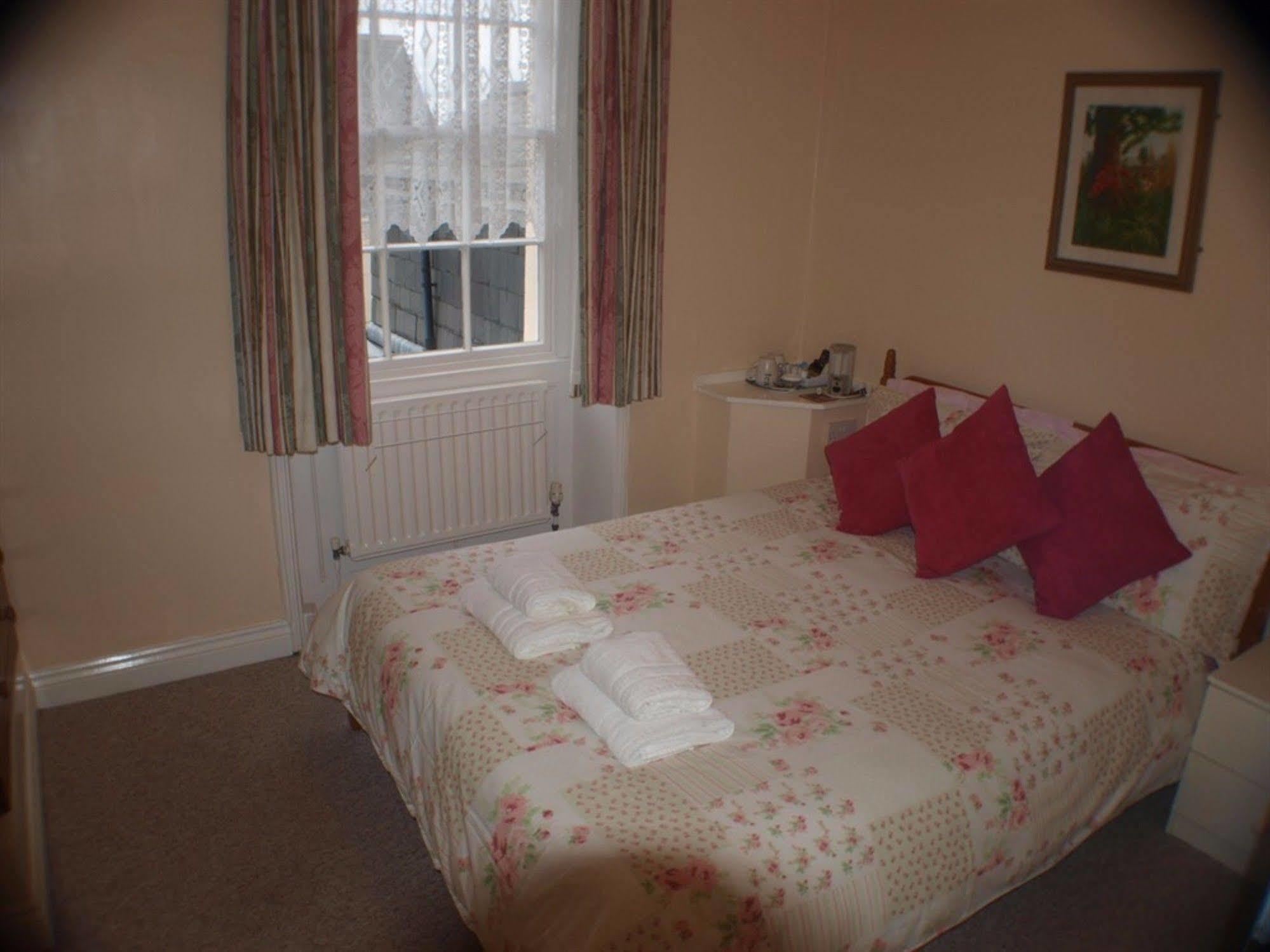 Olivers Guest House Weymouth Exteriör bild